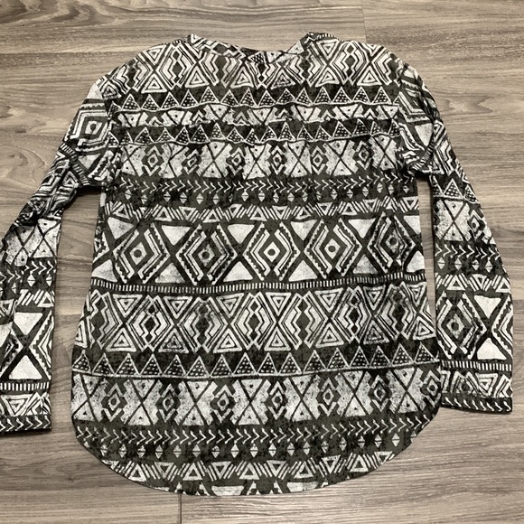 Aztek pattern cotton blouse lightweight - Picture 4 of 4